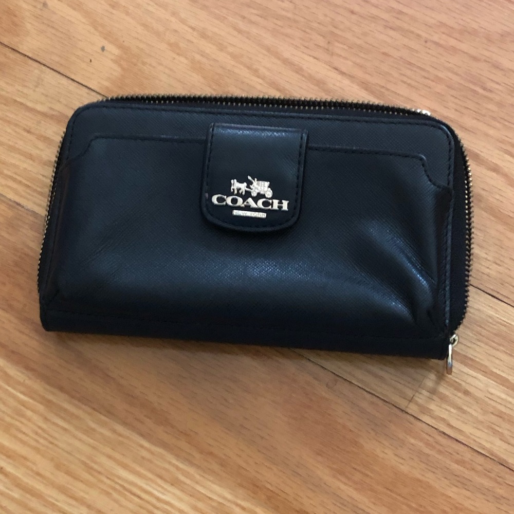 COPY - Black Coach wallet